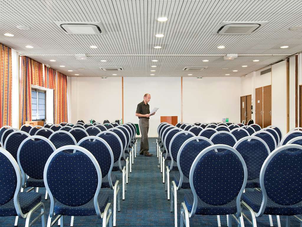Ibis Styles Angouleme Nord - Hotel Restaurant Champniers  Affari foto